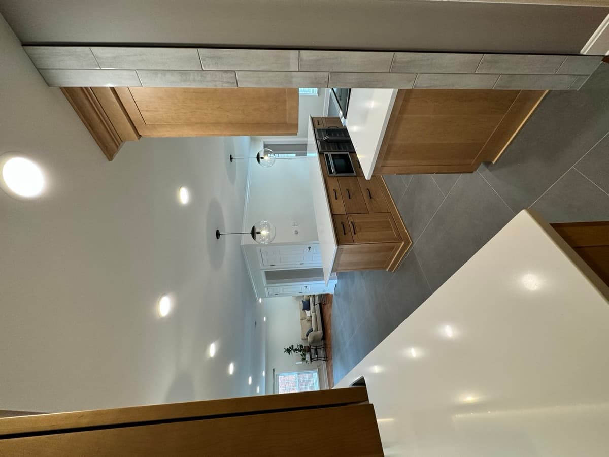 Broeck Pointe Kitchen Remodel project photo