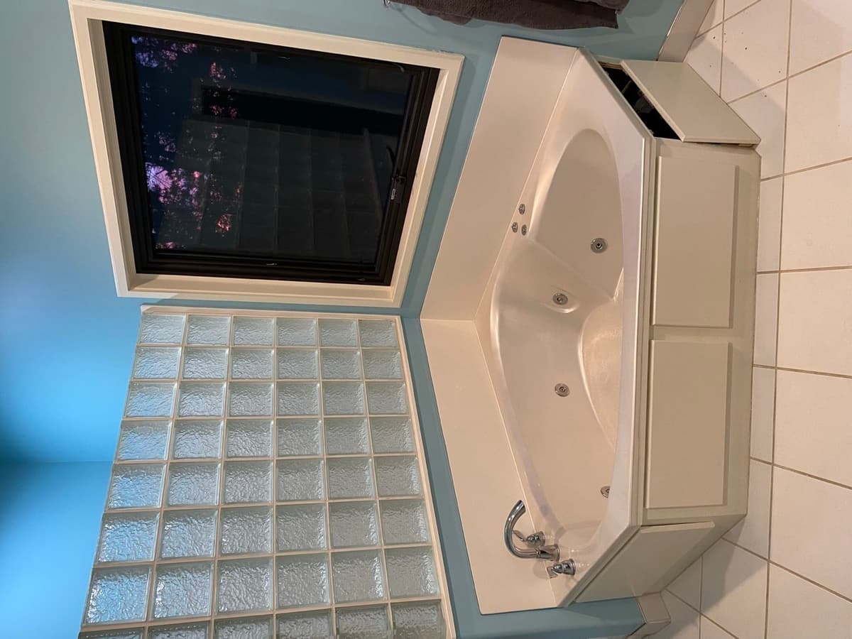 Taylorsville Ranch Master Bath project photo